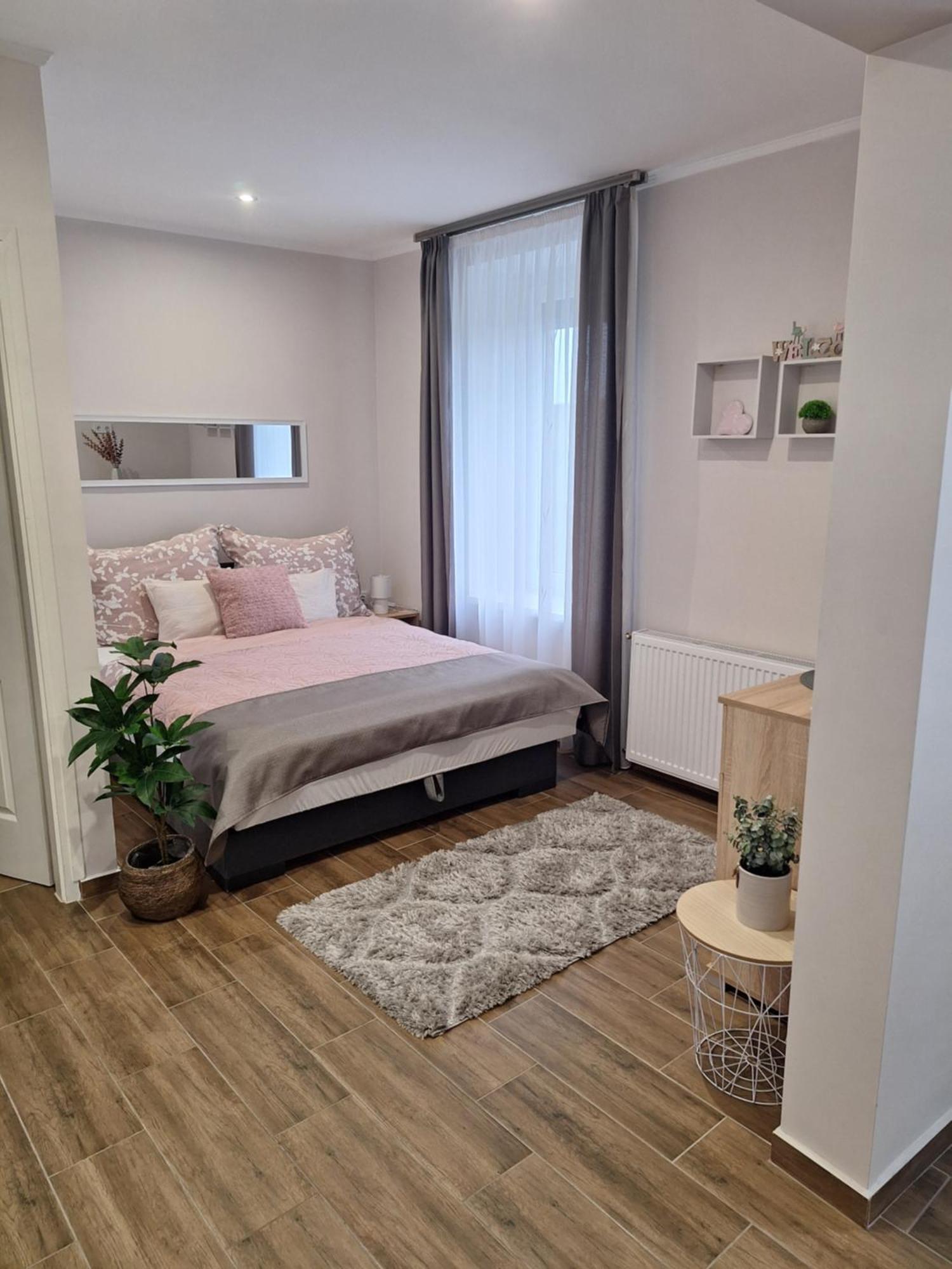 Varfal Apartman Eger Room photo